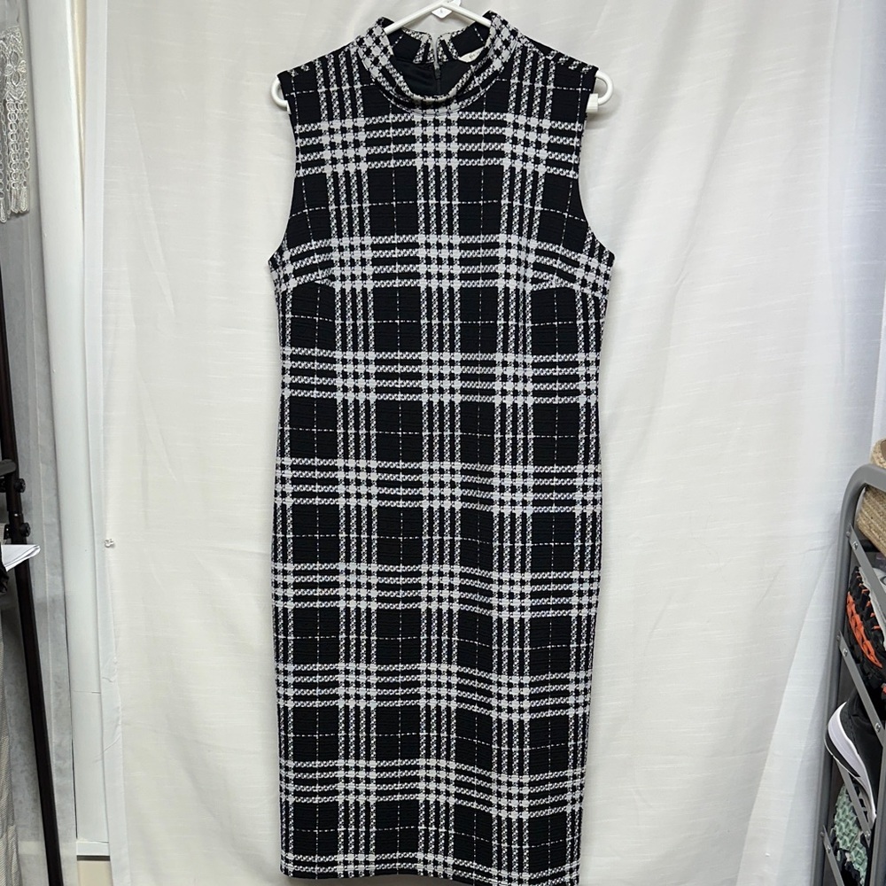 Elegant Black and White Plaid Midi Dress